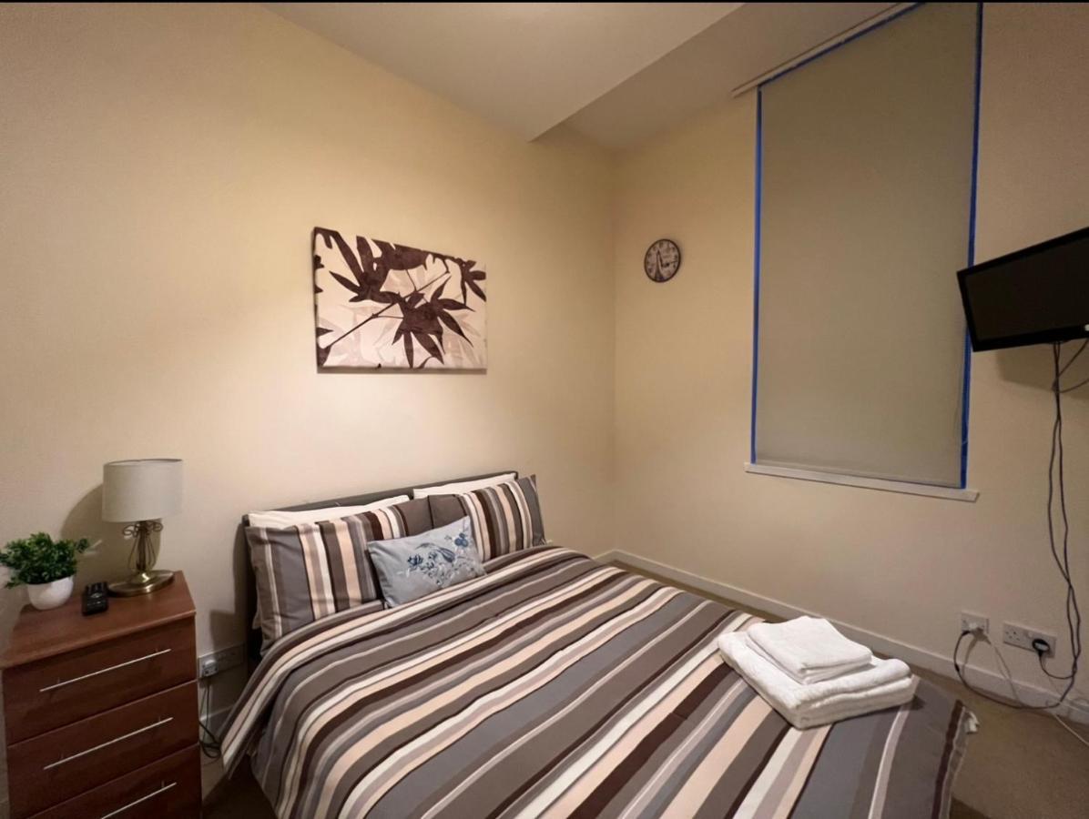 Aberdeen Stay Central 2-Bedrooms Apt-No Party Ngoại thất bức ảnh