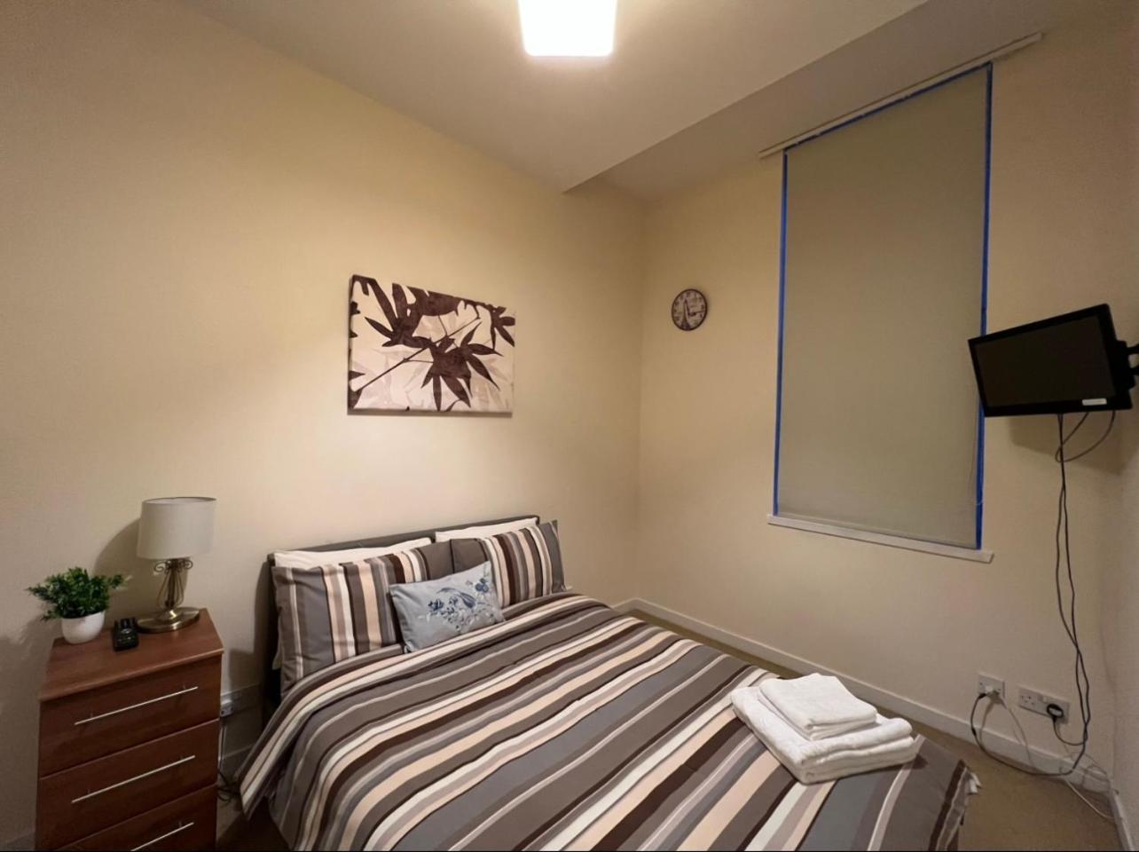 Aberdeen Stay Central 2-Bedrooms Apt-No Party Ngoại thất bức ảnh